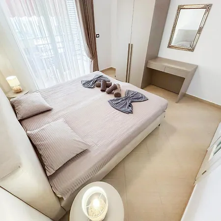 Inn Two Bedrooms, Location 972 *