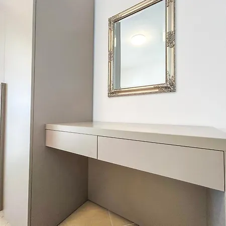 Two Bedrooms, Location 972 Inn
